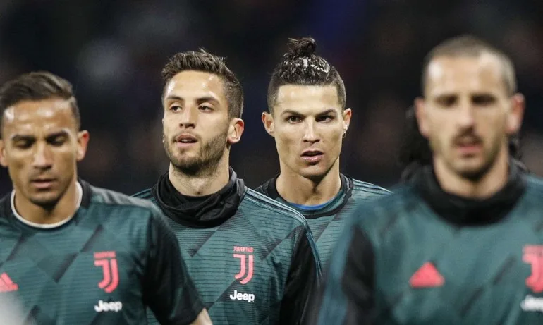 Роналдо: Обръщам се като баща и син, следвайте препоръките на СЗО - Tribune.bg