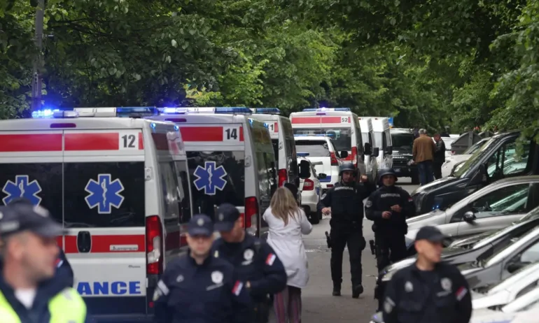 Нов ужас в сръбско училище: Момиче наръга съученик и учителка - Tribune.bg