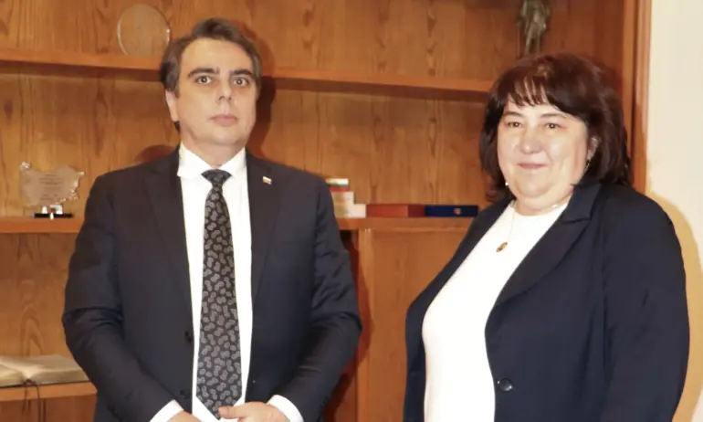 Асен Василев: Започваме да работим за бюджет с дефицит от 3%, но удължителният закон трябва да се приеме - Tribune.bg