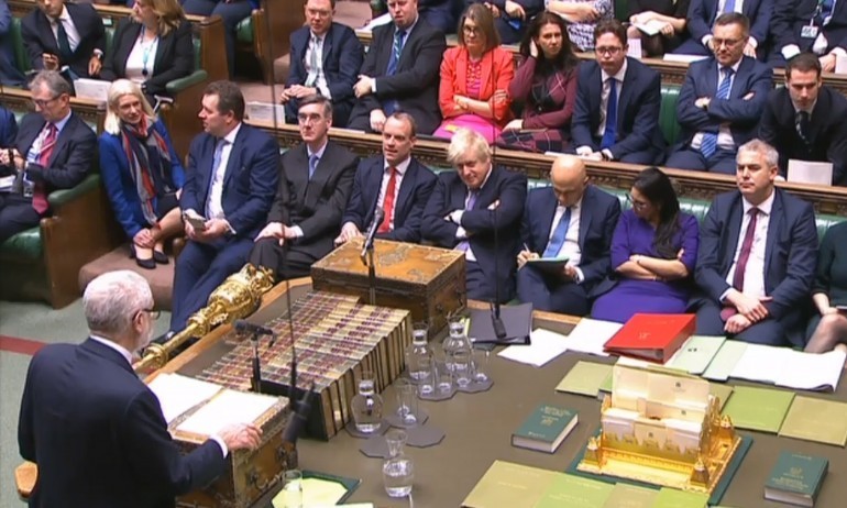 Кучета ще душат за депутати-наркомани в Камарата на общините в Лондон - Tribune.bg