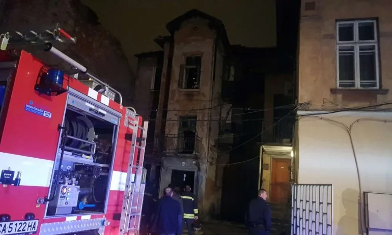 Пожар в сграда в центъра на София - Tribune.bg