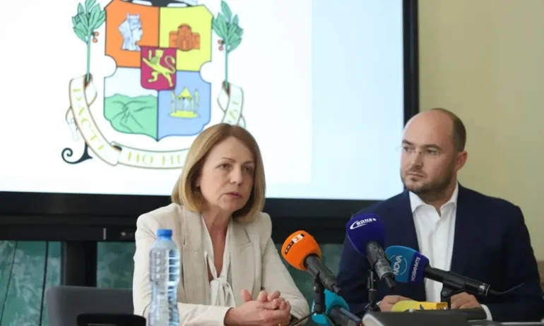 Фандъкова: Ясно е, че няма договорени доставки и затова плашат, че ще спрат газа на София - Tribune.bg