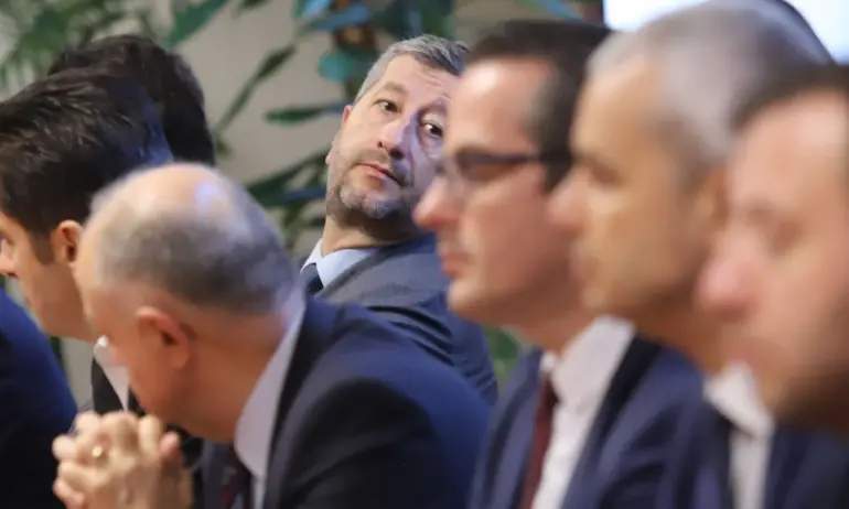 Костадинов: Кабинетът е на ПП-ДБ, ГЕРБ и ДПС - Tribune.bg