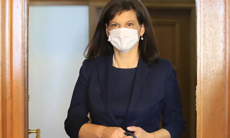 Даниела Дариткова: Изборите трябва да се проведат по действащите правила - Tribune.bg