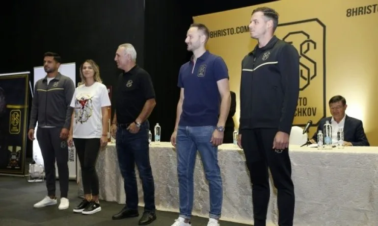 Христо Стоичков направи голям фурор - Tribune.bg