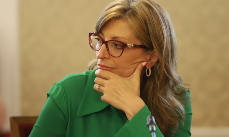 ГЕРБ за руските дипломати: Дано не са панически действия на Петков - Tribune.bg