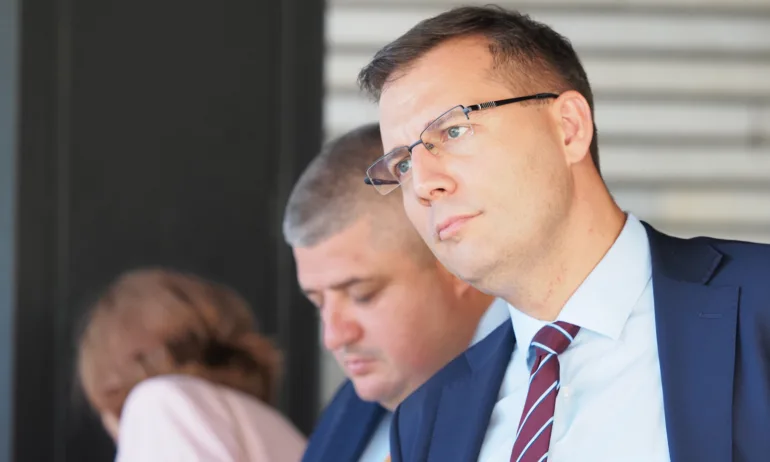 Станислав Анастасов за Демерджиев: Как един адвокат успява да си закупи 411 имота? - Tribune.bg