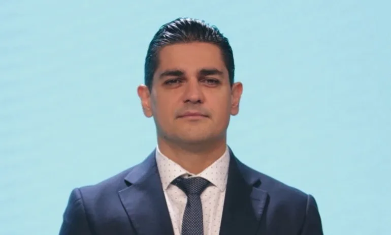 Димитър Стоянов: Председателят на Комисията по правни въпроси адв. Радостин Василев роди исторически прецедент - Tribune.bg