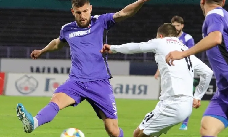 Етър загуби от Славия с 0:2 - Tribune.bg