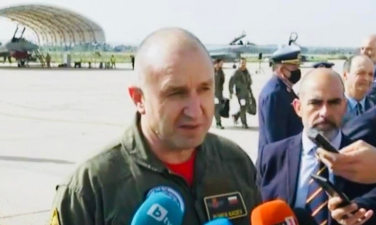 Радев: Политици и демагози пренебрегват войната в името на партиен или користен интерес - Tribune.bg