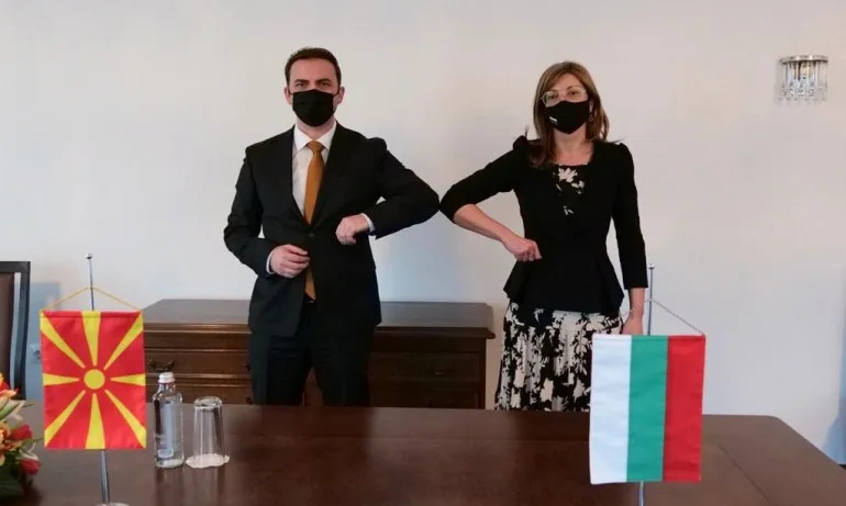 Захариева прие македонския си колега и му обърна внимание, че трябва да се изпълнява Договорът - Tribune.bg