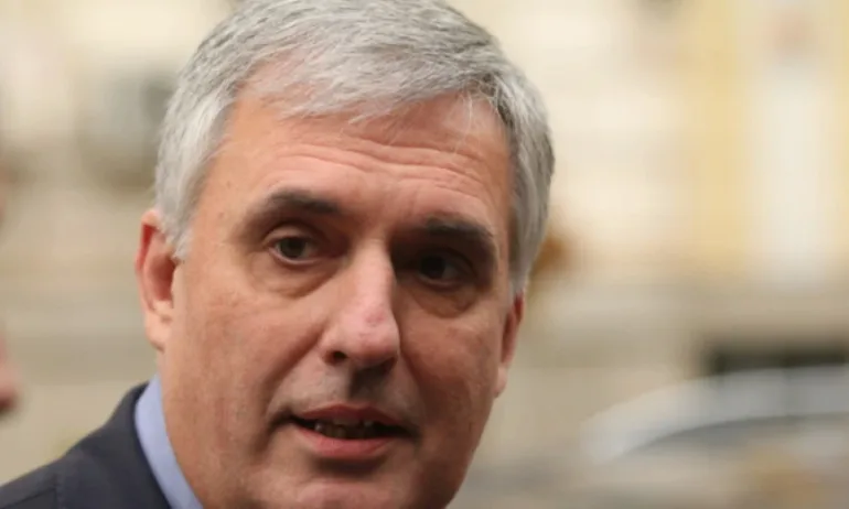 Ивайло Калфин: Решението на Нидерландия е обидно за България - Tribune.bg