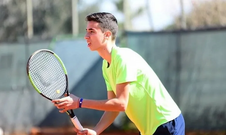 Самуил Конов и Динко Динев се класираха на полуфинали в Молдова - Tribune.bg