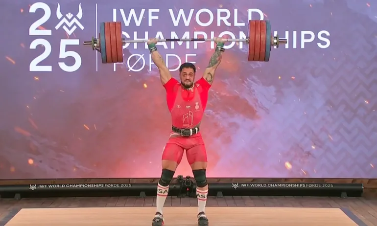 Невероятен Карлос Насар: Световен шампион в поредна категория! - Tribune.bg