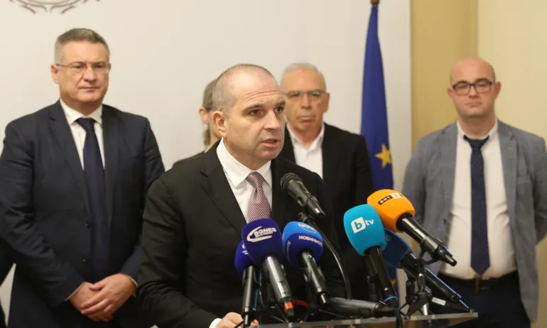 Караджов иска спешни мерки в жп транспорта: Трябва вторичен контрол, където е възможна човешката грешка - Tribune.bg