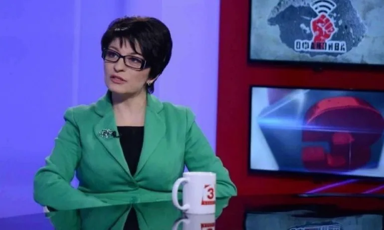 Десислава Атанасова: Медии тиражират фалшиви новини за намордниците - Tribune.bg