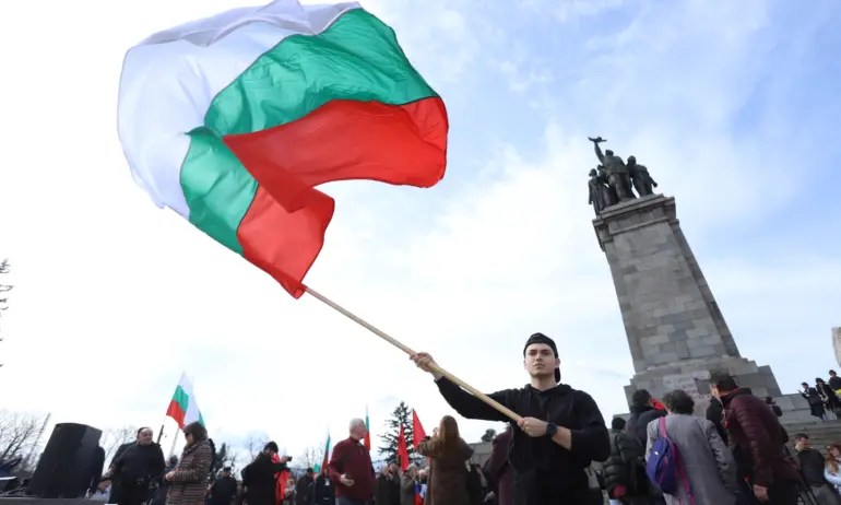 Търсят с конкурс какво да бъде бъдещето на пространството около Паметника на Съветската армия - Tribune.bg