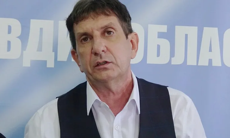 Кметът на Стамболийски за Карбовски: Не се притеснявам от глутницата, а от помиярите! - Tribune.bg