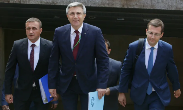 ДПС се регистрира за изборите: Крайно време е да пресечем лъжата (ВИДЕО) - Tribune.bg