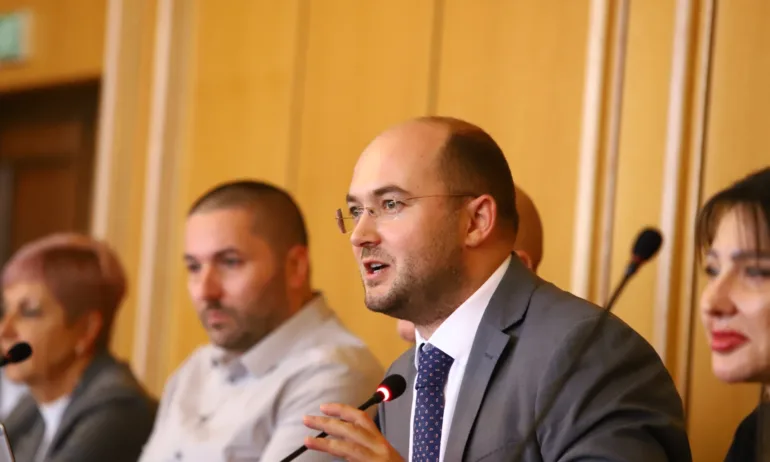 Председателят на СОС към министър Шишков: Проблемите са в некадърниците, които не си вършат работата - Tribune.bg