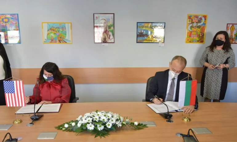 България и САЩ със Споразумение за научно-технологично сътрудничество - Tribune.bg