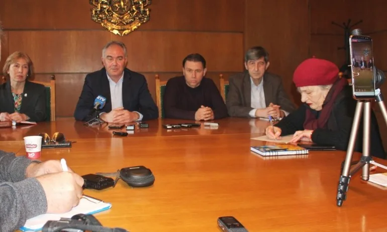 В Плевен започна дезинфекция на общински обекти и обществен транспорт - Tribune.bg