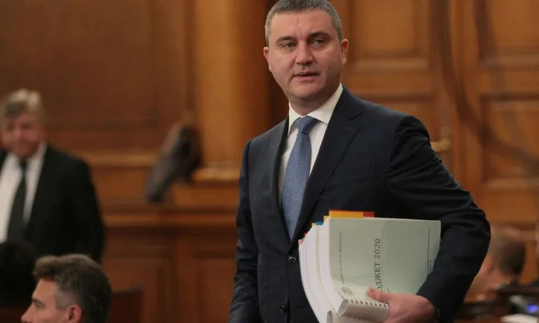 Горанов: 4,5 млрд. лв. ще бъде дефицитът, ако всички предложения на БСП влязат в Бюджета - Tribune.bg
