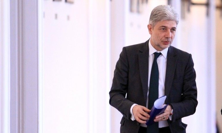 Спецсъдът отложи делото срещу бившия министър Нено Димов - Tribune.bg