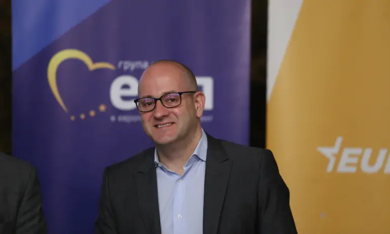Радан Кънев отново ще се кандидатира за евродепутат? - Tribune.bg