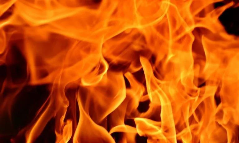 Евакуираха над 400 души от горящ хотел в Пампорово - Tribune.bg