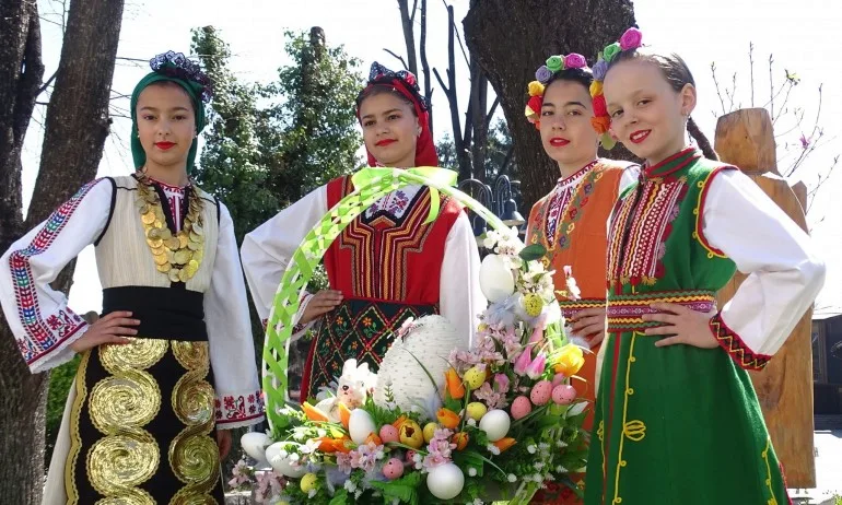 Празнуваме Лазаровден, а утре посрещаме Цветница - Tribune.bg