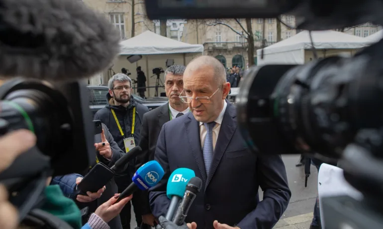 Радев: Реализмът започва да измества наивността и невежеството по отношение на ситуацията в Украйна - Tribune.bg