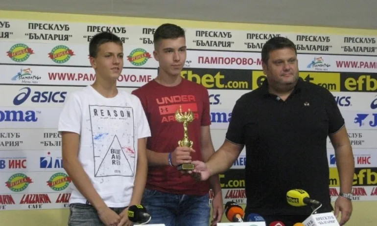 Европейските вицешампиони по волейбол U17 с първа Купа за №1 на месеца - Tribune.bg