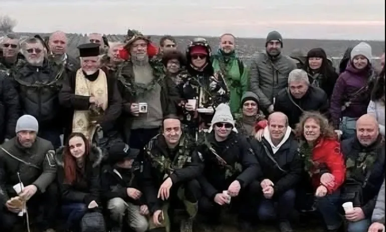 Ивайло Калушев, Тома Белев, Борислав Сандов и Владислав Панев празнували заедно Трифон Зарезан през 2023 г. - Tribune.bg