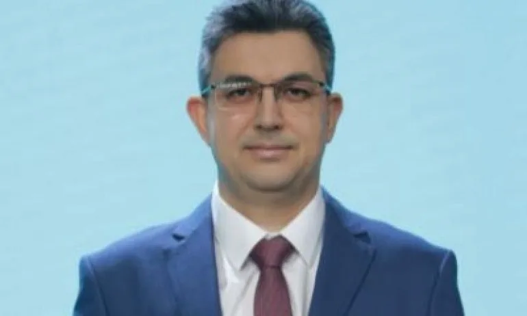 Огнян Минчев: Да информираме кандидата за премиер, че Преспанското споразумение е между РСМ и Гърция - Tribune.bg