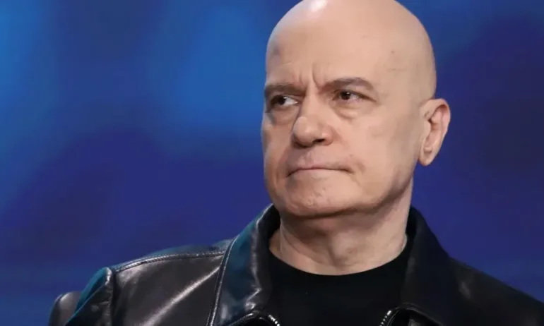 Слави Трифонов: Честит национален празник на всички свободни българи! - Tribune.bg