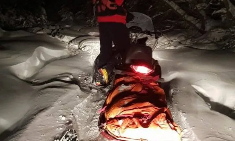 Планинските спасители откриха невредим мъж, излязъл на разходка с шейна в Осоговската планина - Tribune.bg