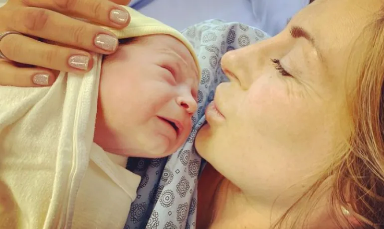 Радостна новина! Сани Жекова стана майка за първи път - Tribune.bg