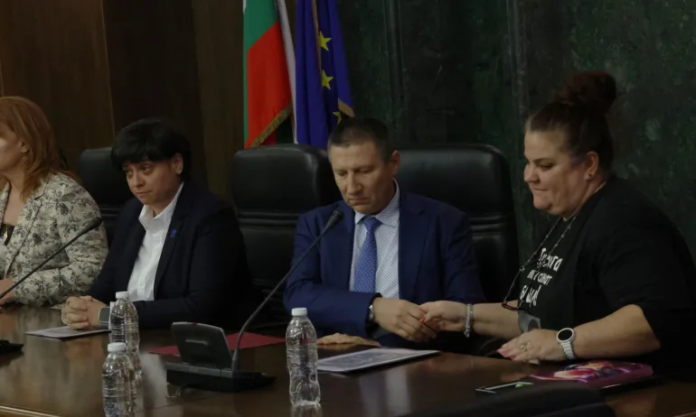 Сарафов: Прокурорите да пледират за умисъл при катастрофа след употреба на алкохол - Tribune.bg