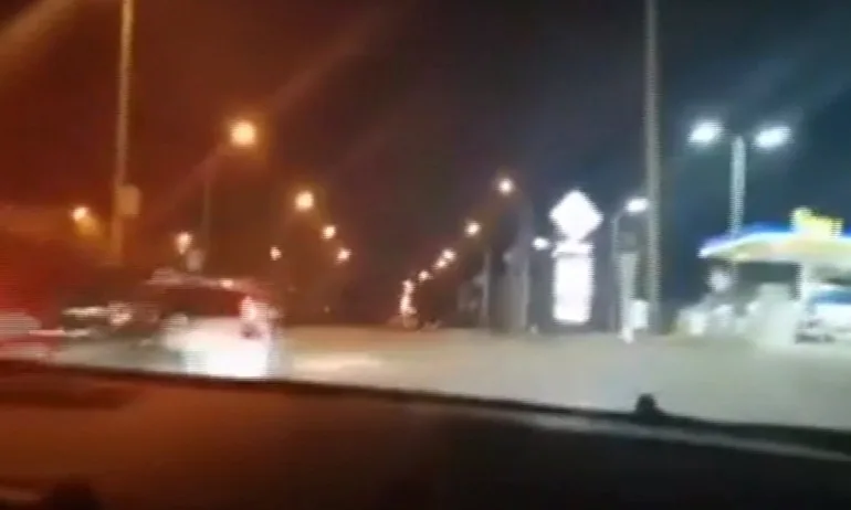 Лудост! Джигит лети с 280 км/ч, минава на червено (ВИДЕО) - Tribune.bg