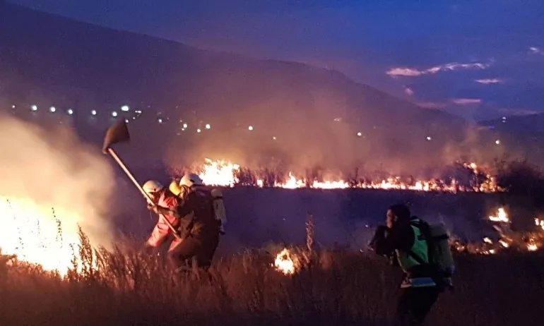 Напълно потушени са пожарите до Летище София, няма замърсяване на въздуха - Tribune.bg