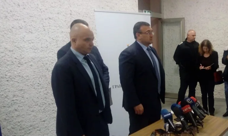 Отчитаме шест пъти по-голям миграционен натиск през Гърция - Tribune.bg