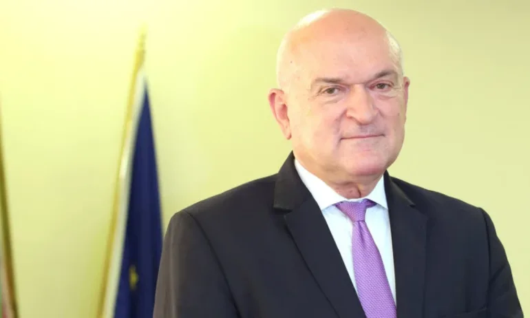 Главчев с мащабни кадрови и структурни реформи в Сметната палата - Tribune.bg