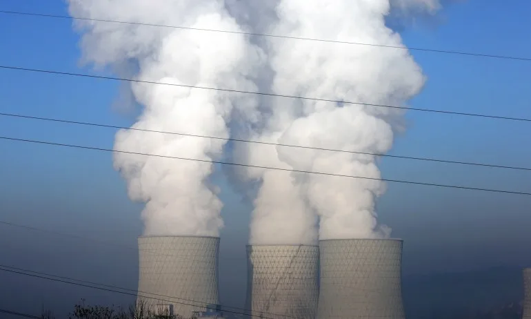 МАЕ: Безпрецедентен спад на CO2 и глобалното потребление на петрол - Tribune.bg