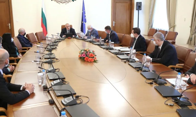 Правителството подпомогна три общини с 537 890 лева - Tribune.bg