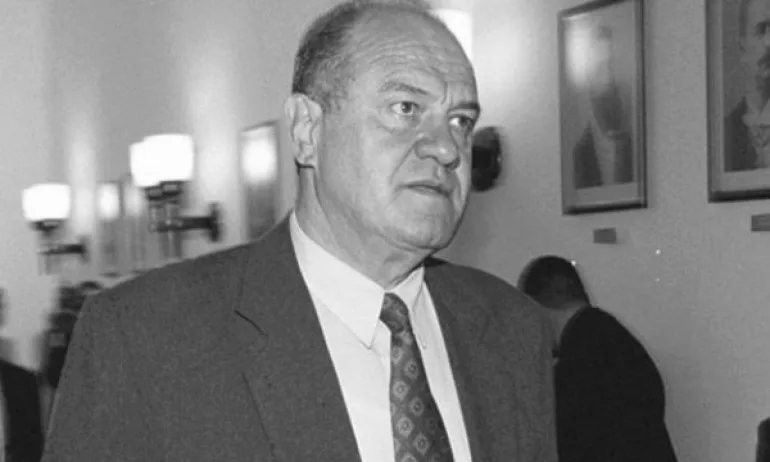 Министър Кралев изпрати съболезнователен адрес до семейството на Цвятко Барчовски - Tribune.bg