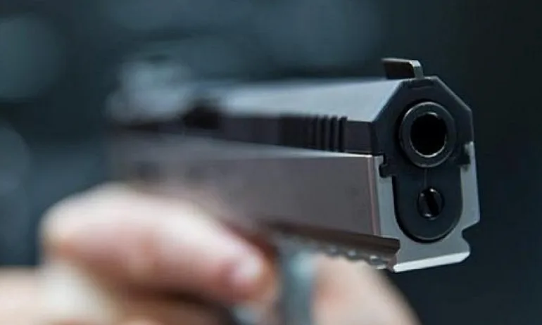 Седмокласник се яви на училище с пистолет, оръжието изчезна - Tribune.bg