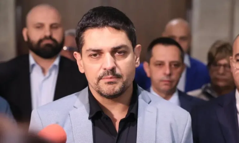 Радостин Василев: Видно е, че отиваме към избори заради провала на управляващото мнозинство - Tribune.bg