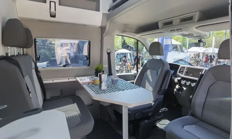 Наредба ще определя местата за временно разполагане на палатки, кемпери или каравани - Tribune.bg