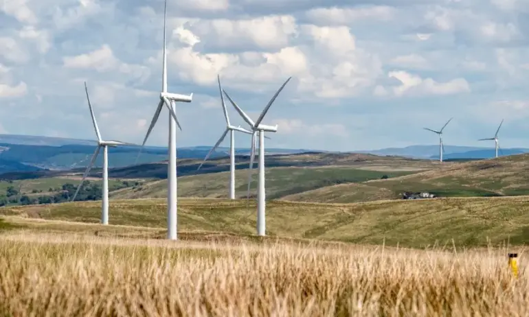 ЕК иска от България и други страни от ЕС да ускорят одобряването на проекти за възобновяема енергия - Tribune.bg